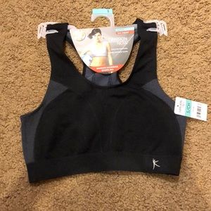 Black sports bra